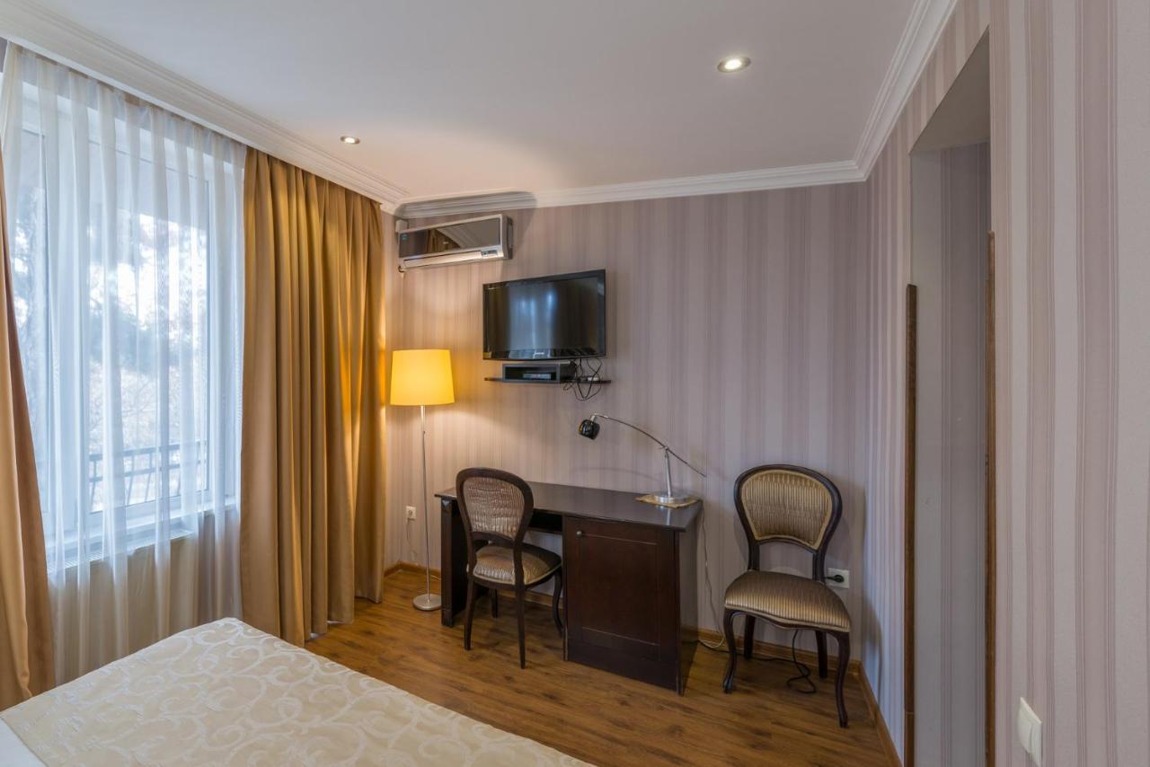 Garden View Otel Tiflis Dış mekan fotoğraf