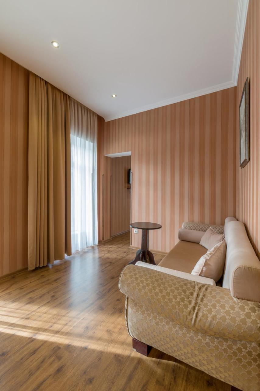 Garden View Otel Tiflis Dış mekan fotoğraf