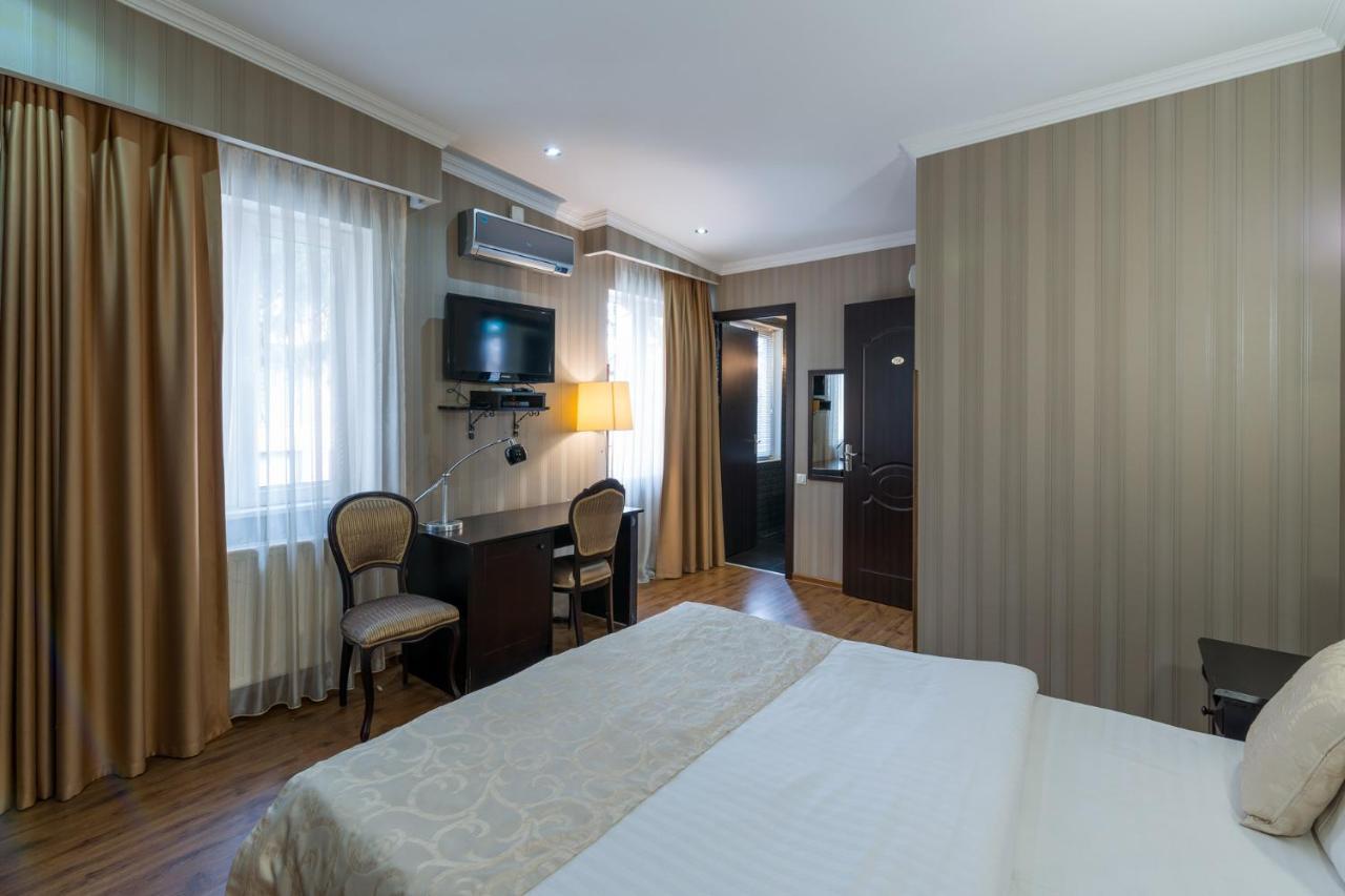 Garden View Otel Tiflis Dış mekan fotoğraf